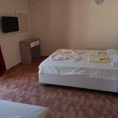 Rooms Ibrocevic Ulcinj Exterior photo