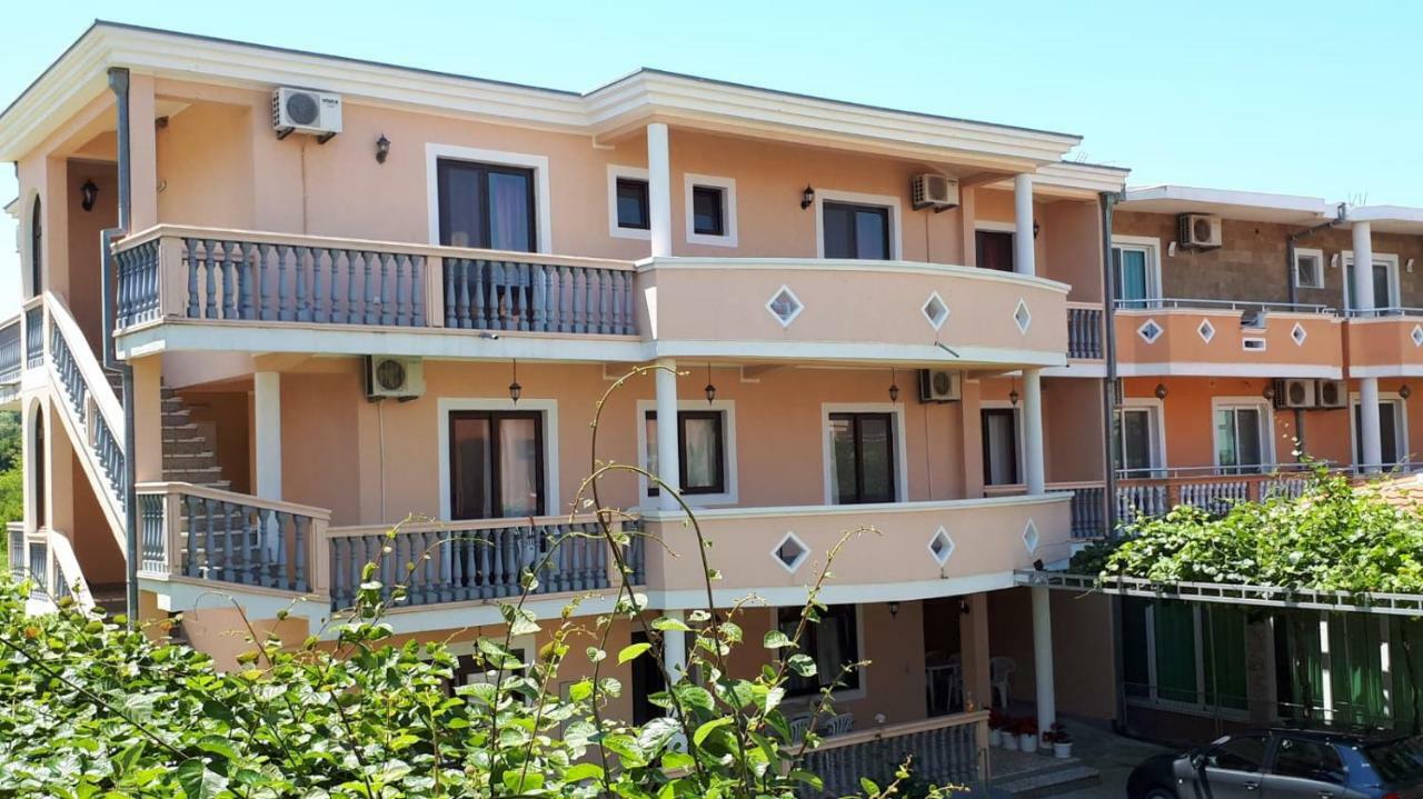 Rooms Ibrocevic Ulcinj Exterior photo